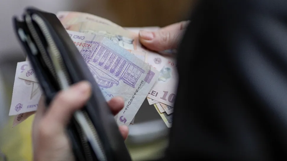 Crește salariul minim, dispare o facilitate fiscală. Foto/Arhivă