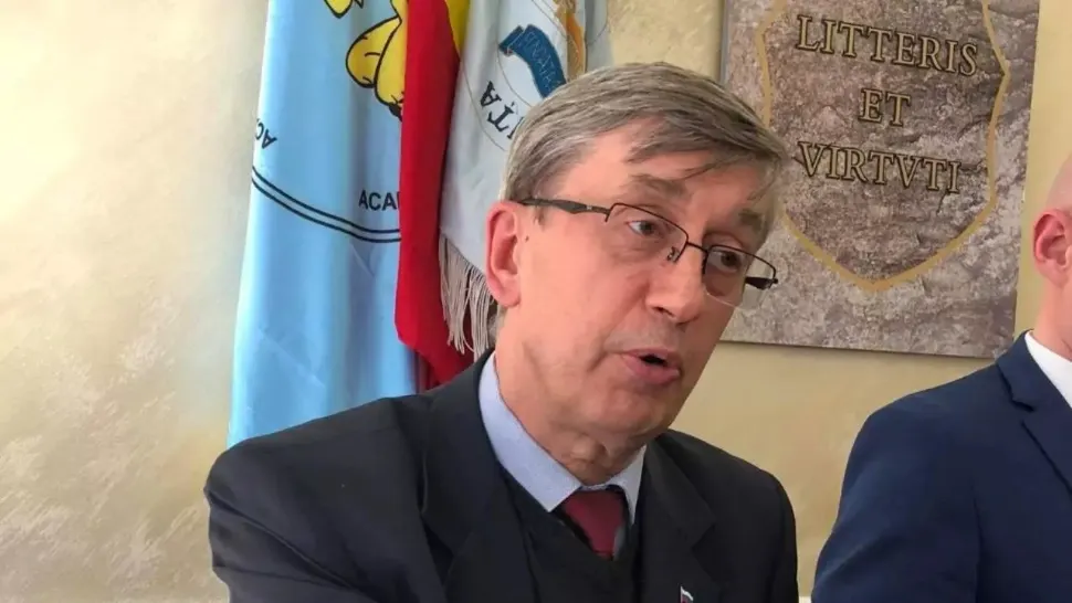 La două zile de la moartea soției, ambasadorul Rusiei, Valeri Kuzmin pleacă definitiv la Moscova