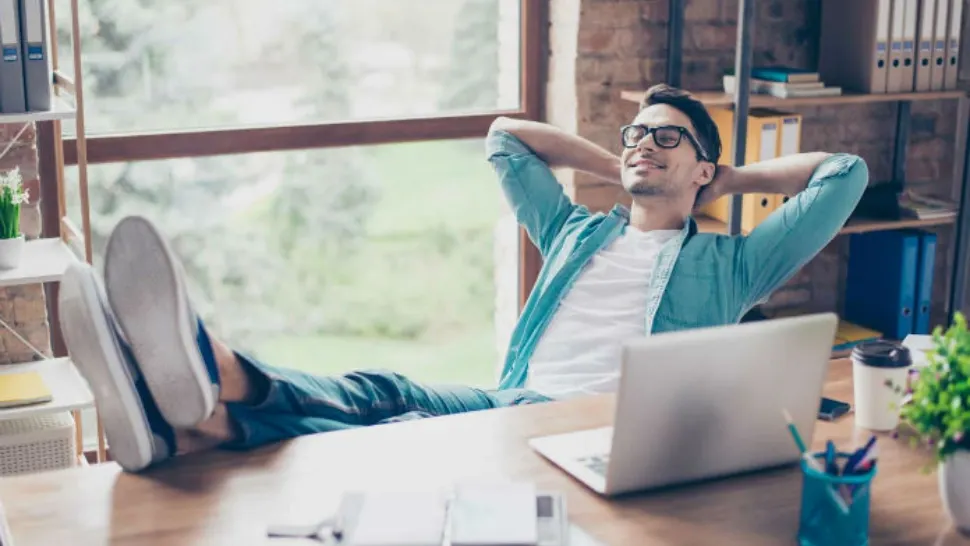 Angajații la stat vor avea o minivacanță de 6 zile de Paște și Ziua Muncii