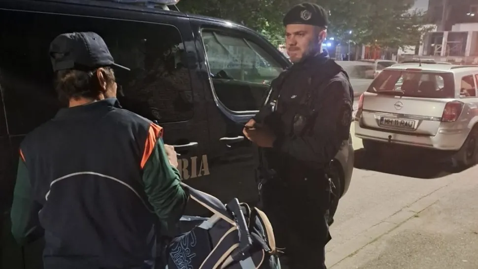 Bărbatul în vârstă de 45 de ani, internat la Secţia Psihiatrie, a părăsit incinta spitalului.