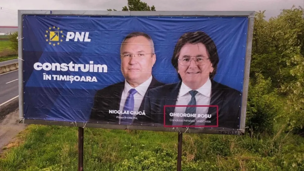 Un panou buclucaș. Fostul primar al Timițoarei - „botezat”