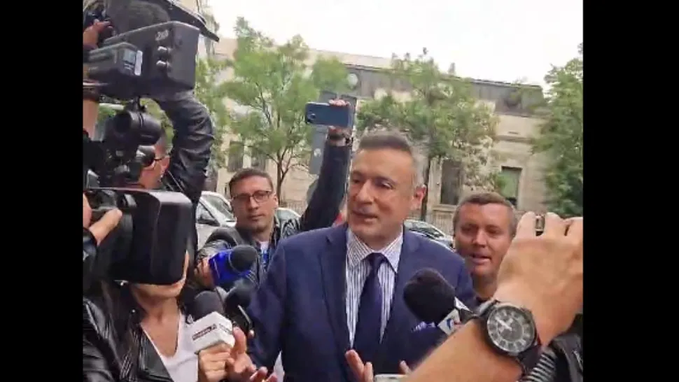 Florian Coldea, la intrarea in sediul DNA/ Captura video
