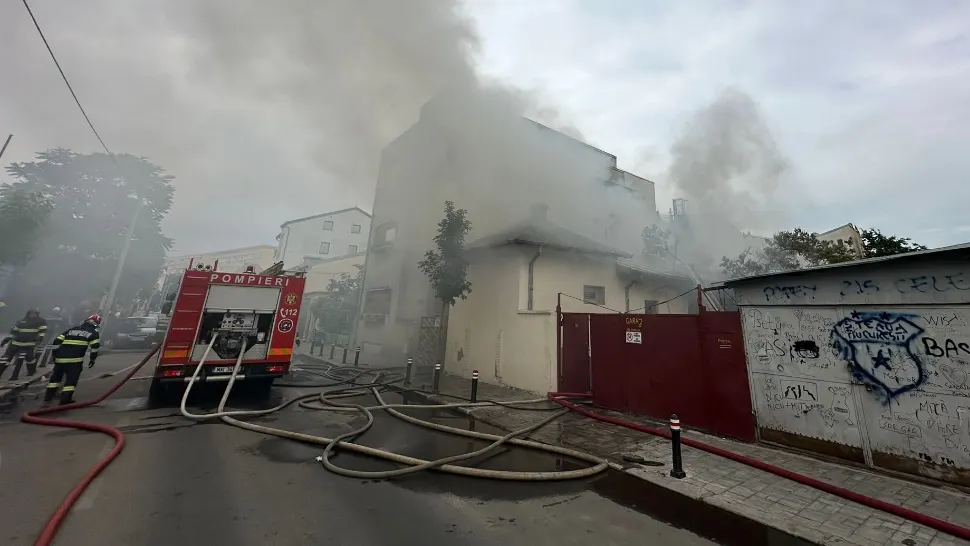 Incendiu la o casă în sectorul 2 din București