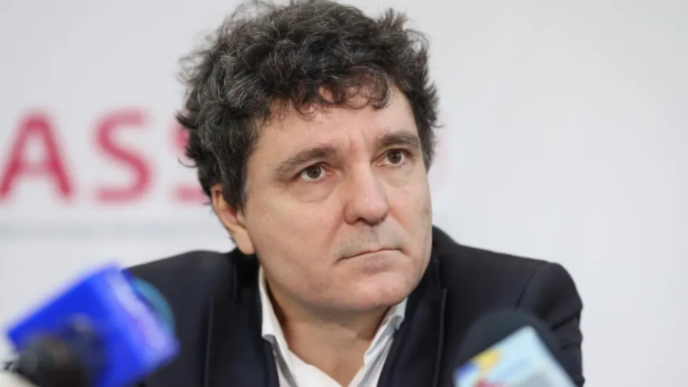 INTERVIU-ȘOC: Nicușor Dan recunoaște că a fost instruit de Securitate! Cum a fost „șlefuit” de informatori