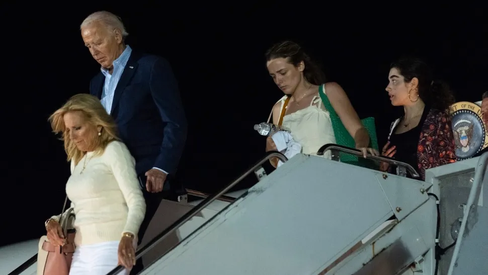 Joe Biden se reuneşte cu familia. Foto: Profimedia