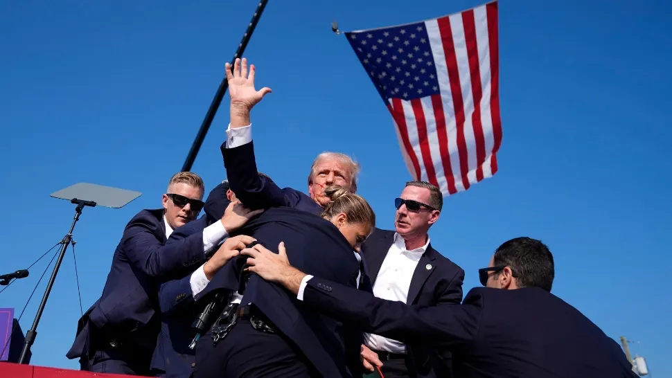 Donald Trump a fost împușcat în timpul unui miting electoral / Foto: Profi Media