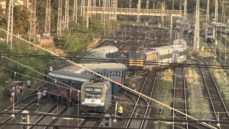 Trafic deviat spre Ungaria şi Austria, după deraierea de la gara Budapesta Keleti. Precizările CFR Călători