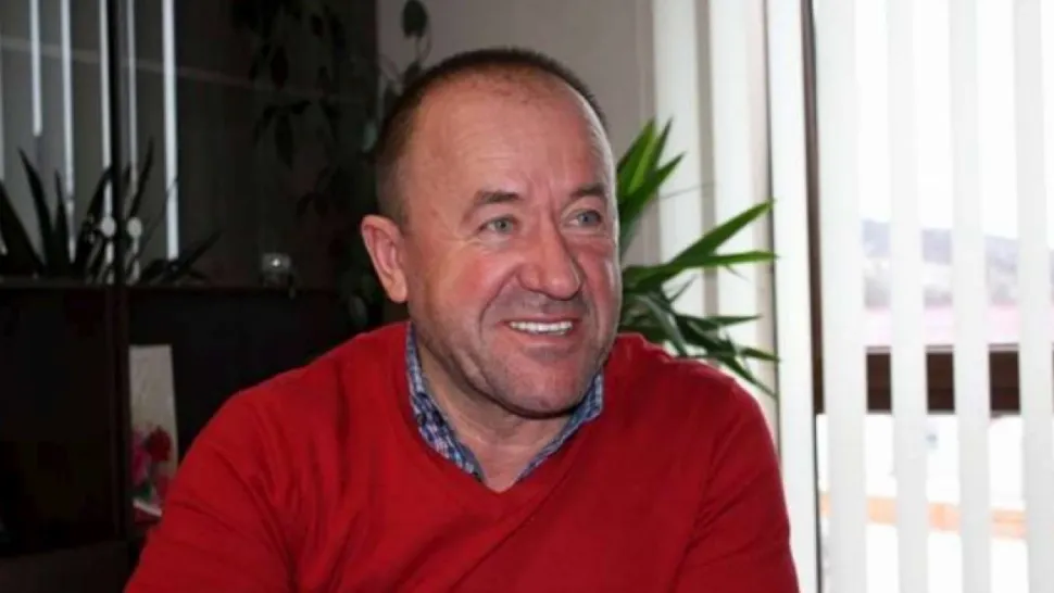 Un fost primar PSD acuzat că a răpit oameni și i-ar fi exploatat ca sclavi a fost reținut și exclus din partid