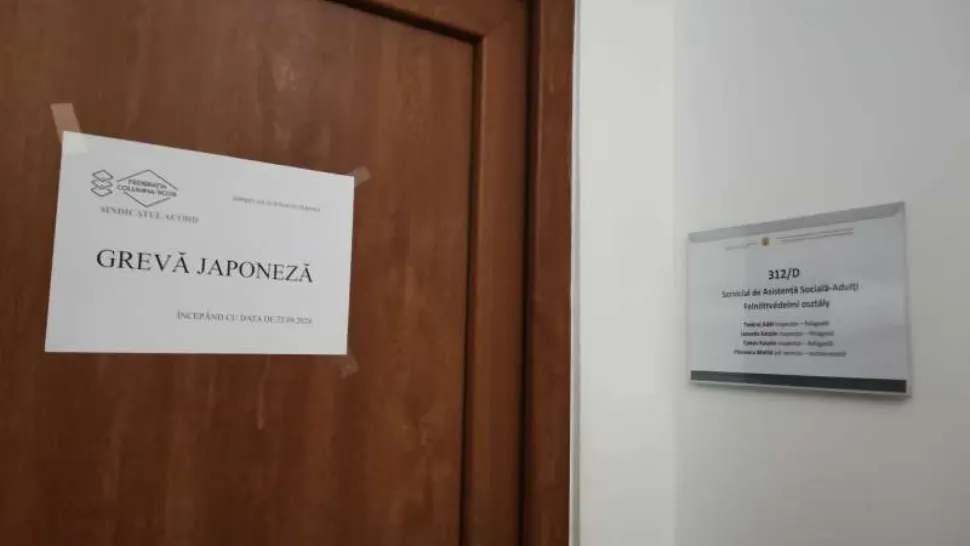 Angajații DGASPC Harghita au intrat în grevă japoneză. Foto: Sindicatul Acord