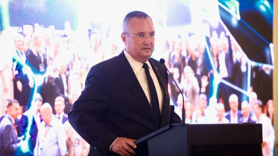 Nicolae Ciucă, împreună cu Bolojan, Boc și alți lideri liberali, lansează programul de guvernare la Sinaia