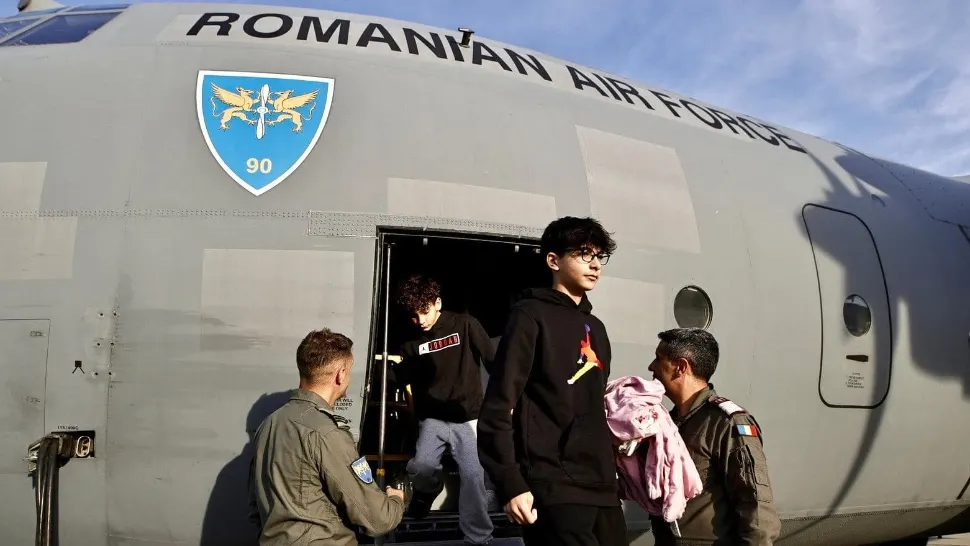 Românii blocați în Liban, aduși acasă cu o aeronavă militară! Repatriere urgentă din zona de conflict