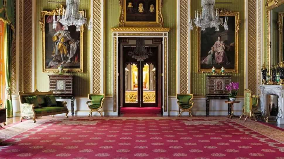 Palatul Buckingham este cea mai scumpă reședință din lume