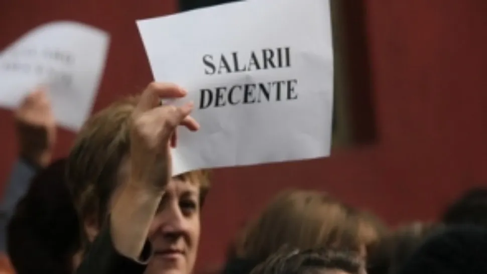 Revoltă uriașă în rândul sindicatelor după ce statul a decis să înghețe veniturile. Întâlnire de urgență la Guvern