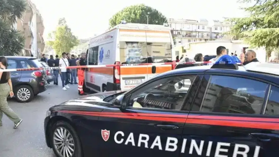 Un adolescent din Italia și-a pus capăt zilelor cu pistolul tatălui său, polițist. Cazul amintește de sinuciderea adolescentei din Călărași