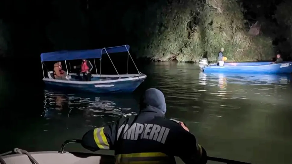 Conducătorul bărcii ar fi plecat în croazieră desi exista o avertizare de vreme severă (foto arhiva)
