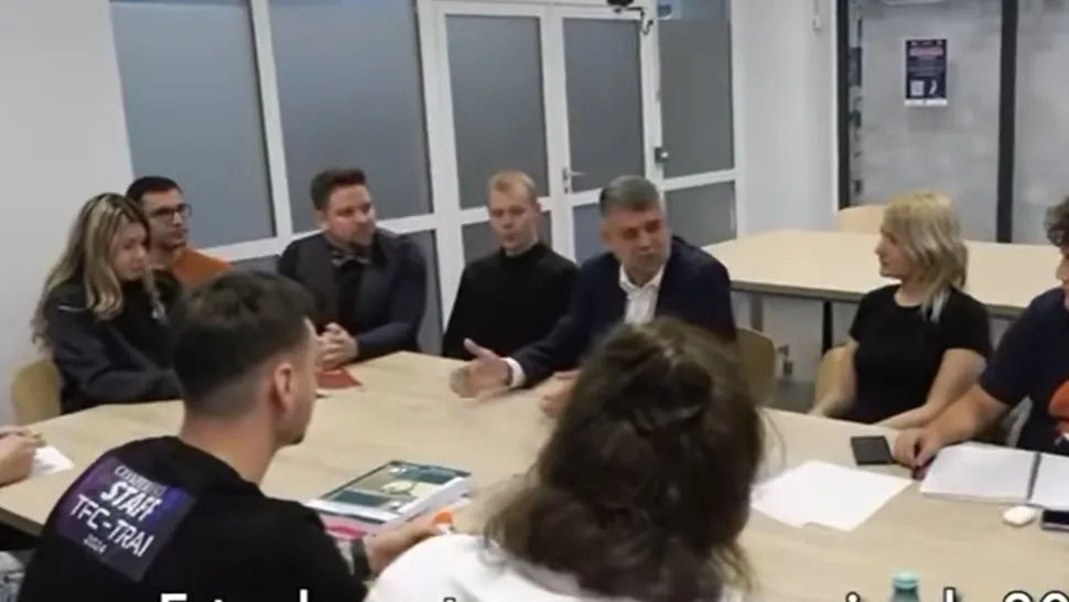 Marcel Ciolacu, alături de studenții Universității Tehnice din Cluj