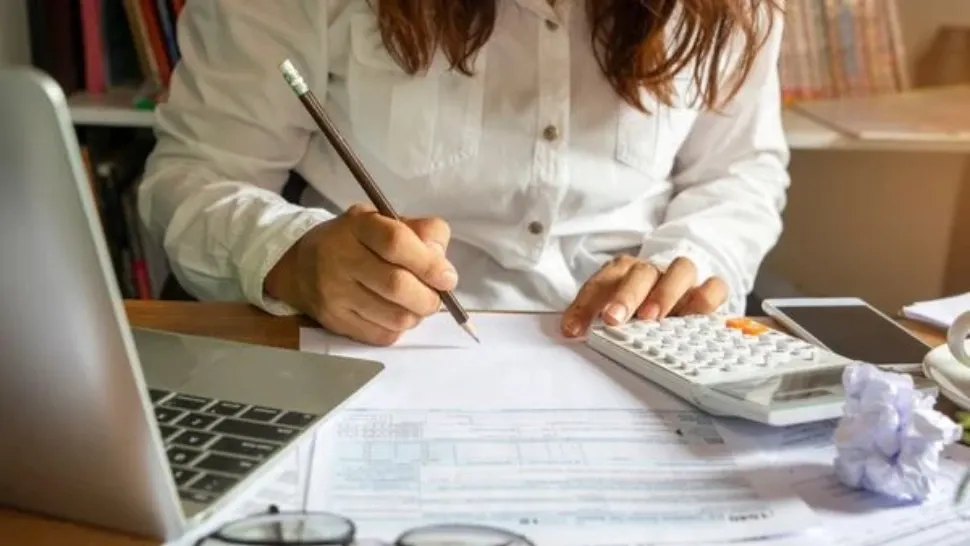 Cum au reușit trei contabile să delapideze peste o jumătate de milion de euro
