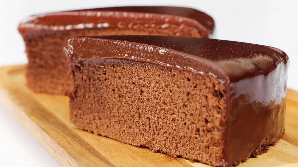 Tort simplu de ciocolată. Cea mai rapidă rețetă. Se prepară ușor, dar este extrem de delicios