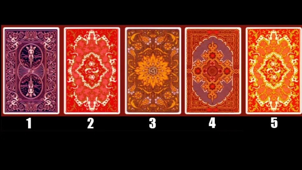Testul DESTINULUI. Alege o carte și află care este drumul tău în viață!