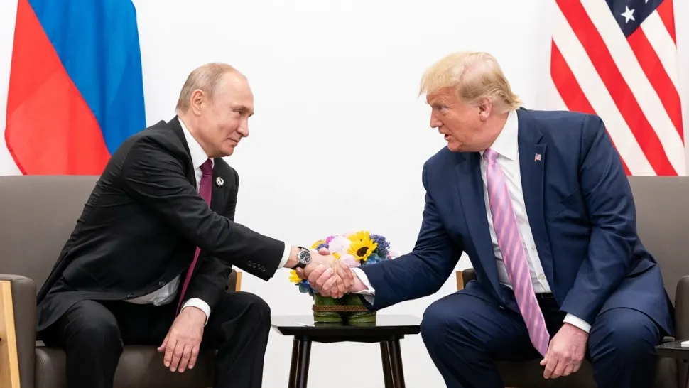 Vladimir Putin și Donald Trump în timpul ultimei întâlniri din 2019 (Profimedia)