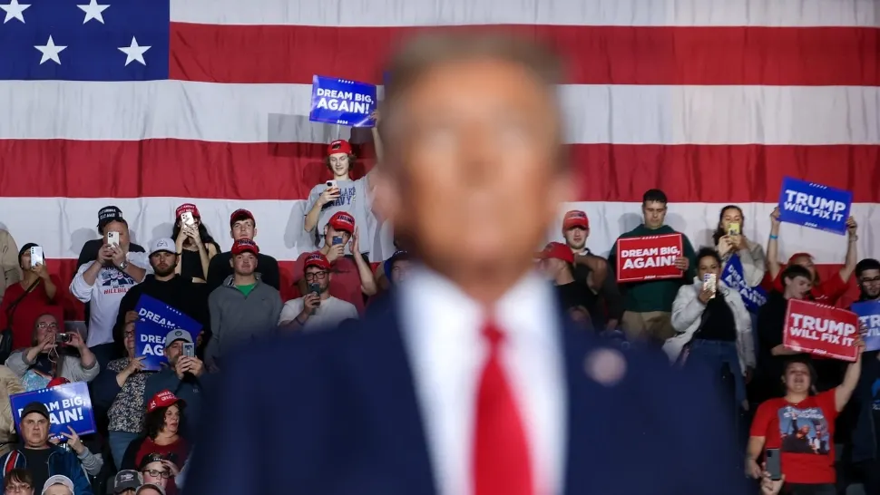 Trump este decis să reducă pierderile de peste tot. Foto/Profimedia