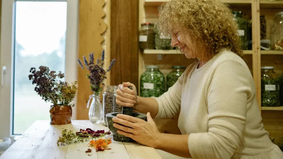 Leacuri bătrânești pentru frisoane. Remedii naturale și eficiente