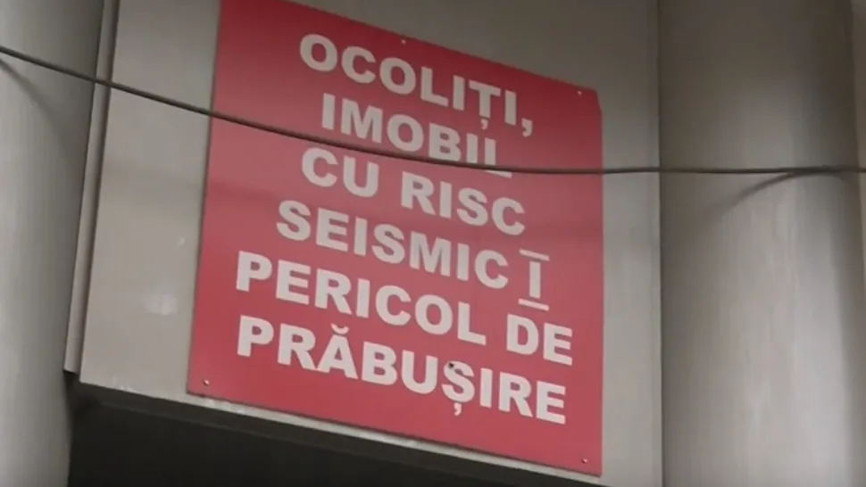 "Cade tencuiala, evitați zona". Nicușor Dan e mai preocupat să-și facă campanie în mediul online