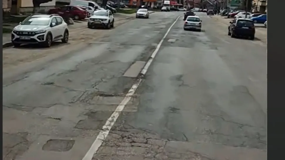 Vrea toată țara, dar a lăsat Câmpulung de izbeliște! Imagini halucinante cu orașul păstorit de șefa reziștilor / Captură video