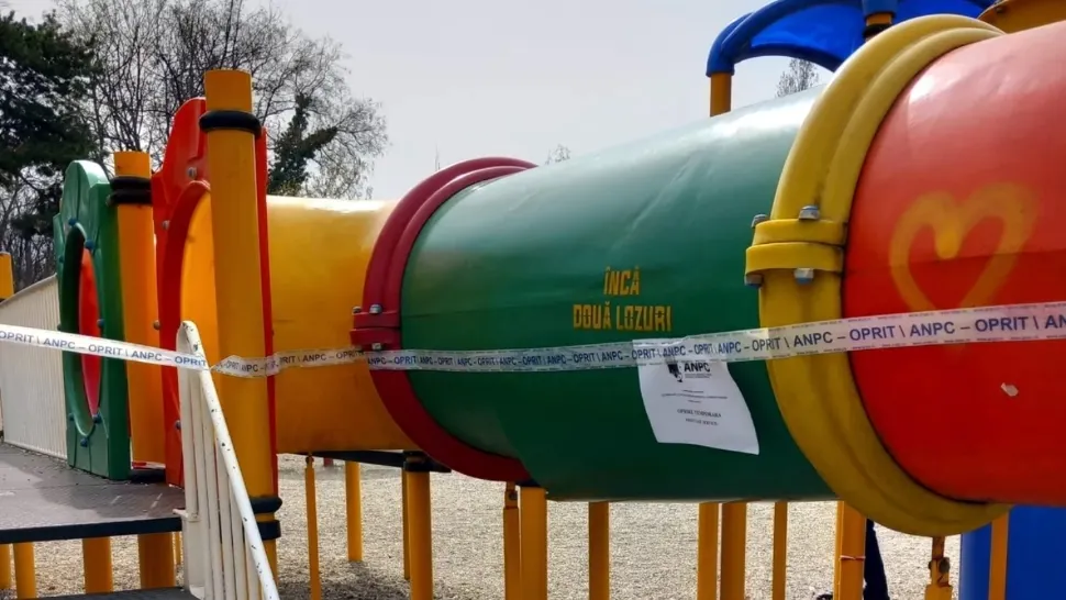 Locurile de joacă din Parcul Herăstrău din București, închise de ANPC