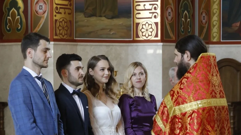 Poți să fii naș de cununie dacă nu ești căsătorit? Ce spune unul dintre cei mai cunoscuți preoți