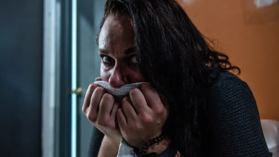 De ce unii oameni miros a PEȘTE stricat? Sindromul rar care le dă bătăi de cap, mai ales femeilor 