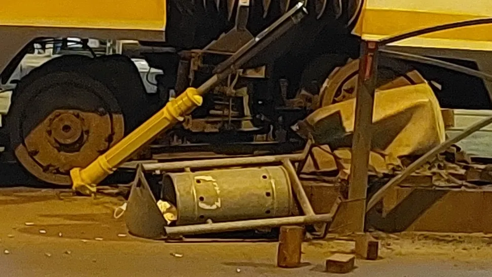 Linia 19 a fost BLOCATĂ după ce un tramvai a DERAIAT: au fost afectate și tramvaiele 23 și 27/ Facebook