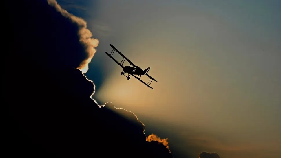 Tragedie aviatică: aeronavă prăbușită pe un câmp izolat, două persoane aflate la bord