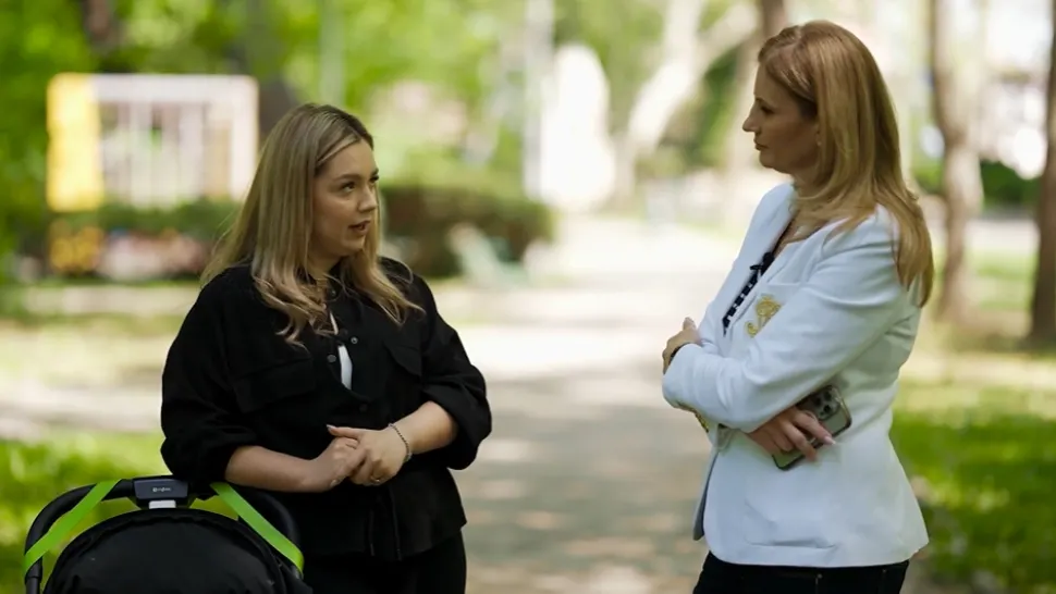 Interviu de colecție cu Ilinca Simion. Soția liderului AUR dă din casă și dezvăluie aspecte inedite din familia sa