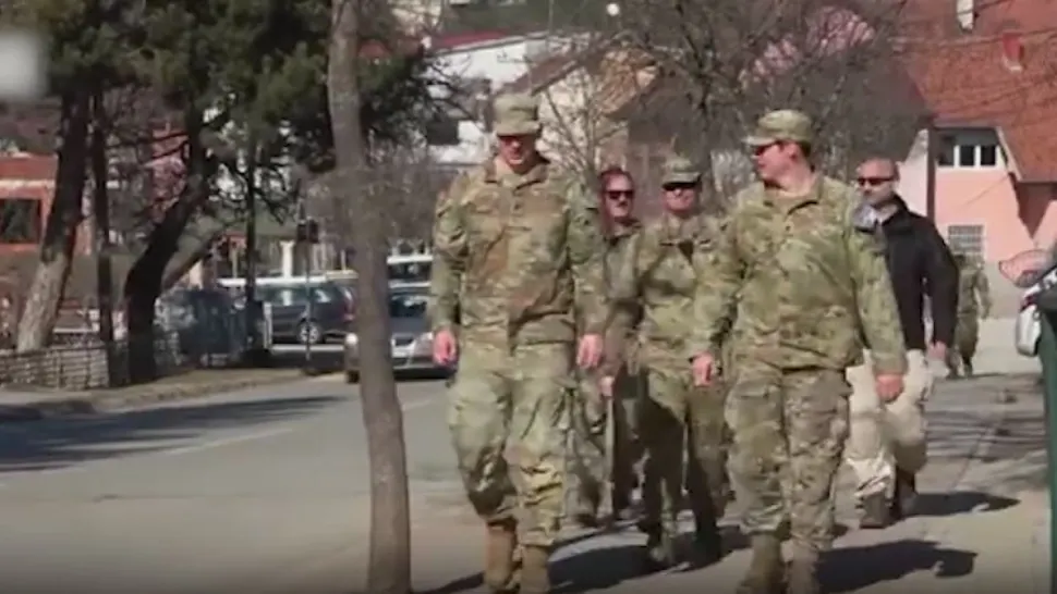 Rusia, acuzată de englezi că spionează NATO din Serbia