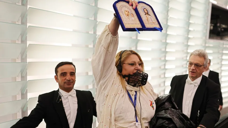 Diana Șoșoacă, un showman peste tot pe unde are posibilitatea. Foto/Profimedia