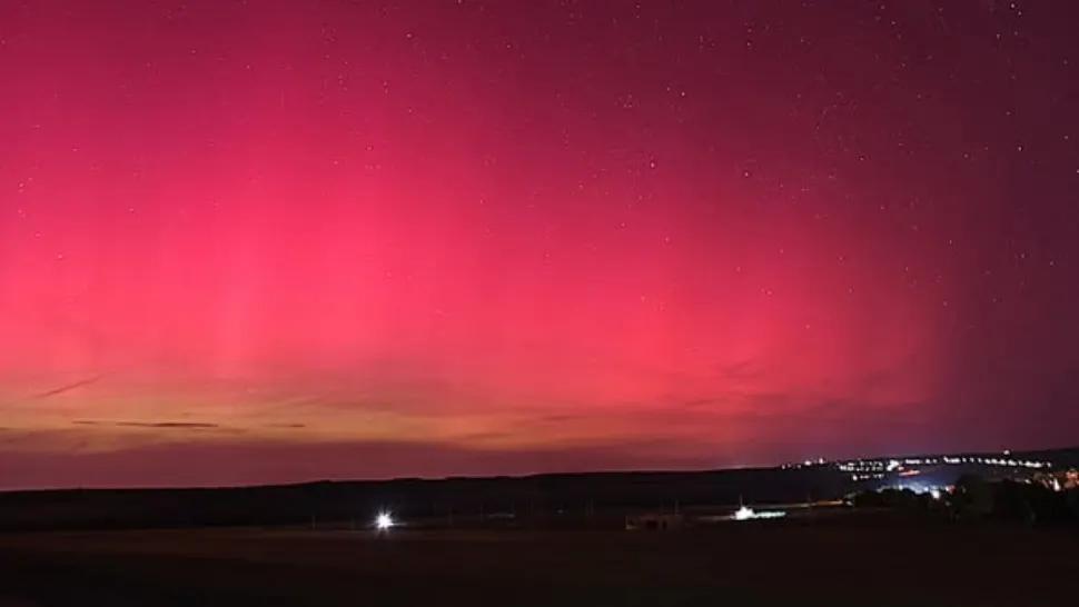 O furtună electromagnetică de proporții ar putea lovi azi Terra. Sunt așteptate fenomene spectaculoase, inclusiv aurore boreale