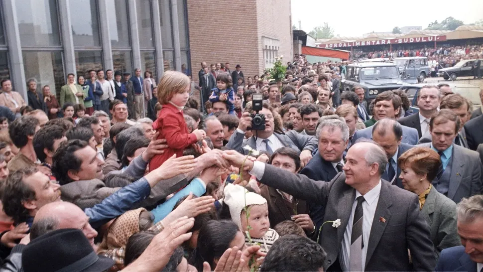Ceaușescu a fost deranjat de simpatia arătată lui Gorbaciov (Profimedia)