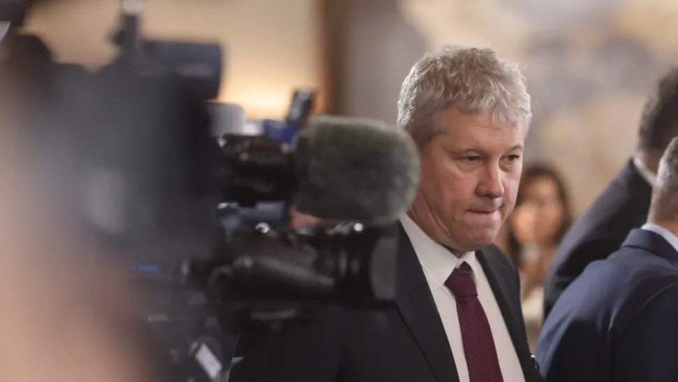 Cătălin Predoiu, mesaj de Rusalii: „O ocazie semnificativă de a întări legăturile de fraternitate şi de a consolida societatea românească printr-un dialog interconfesional autentic”