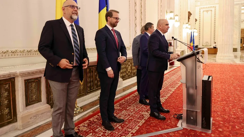 Coalția vrea să concedieze 10%, dar nu știe de unde să dea afară. Foto/Inquam
