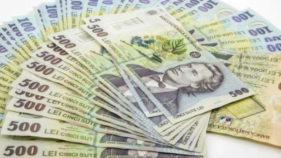Bugetarul putred de bogat, "uns" în funcție la stat din 1990: pensie de peste 9.500 de euro pe lună