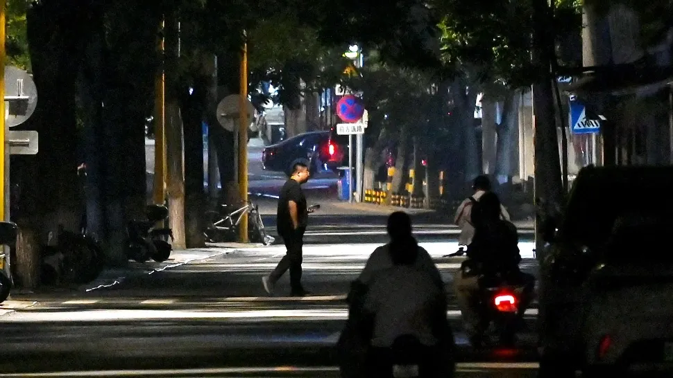 Pietoni loviți de o mașină scăpată de sub control, în fața unei școli din Beijing. Mai mulți răniți/ Profimedia