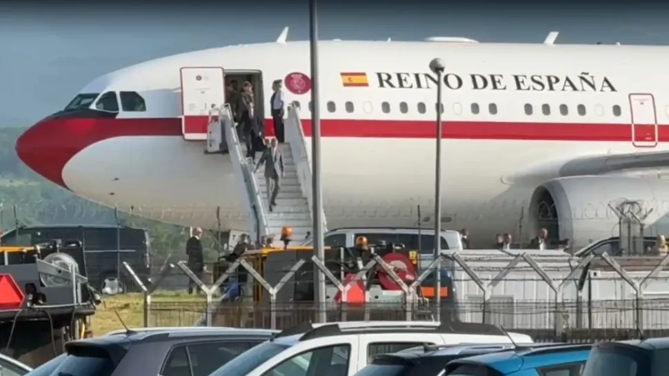 Regele Spaniei a aterizat pe Aeroportul din Sibiu. Foto/