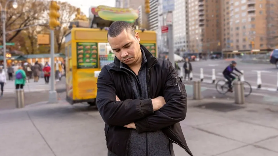 Un gest banal pe care mulți români îl fac pe stradă poate aduce amenzi de până la 1000 de lei