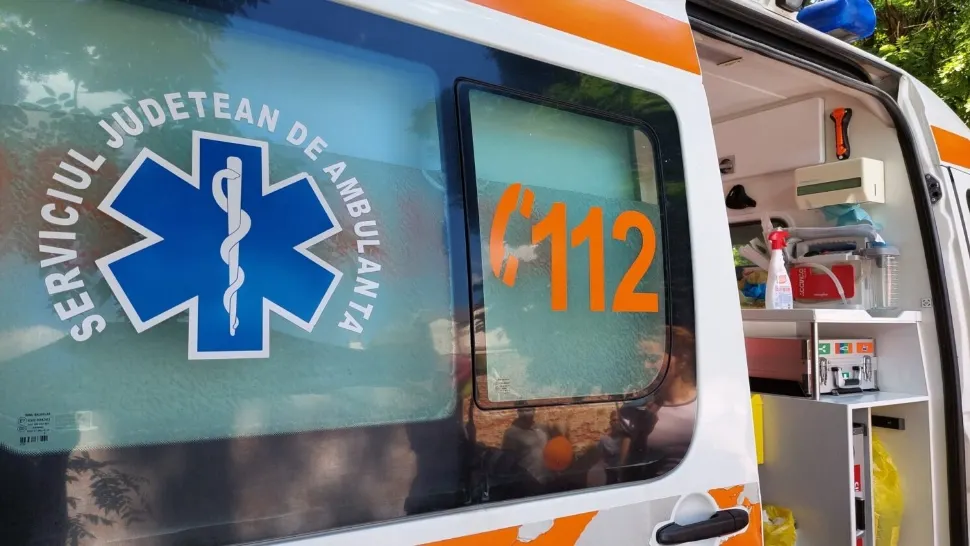 Tragedie în România: o copilă de 12 ani și-a pierdut viața după ce un tractor s-a răsturnat într-un șanț