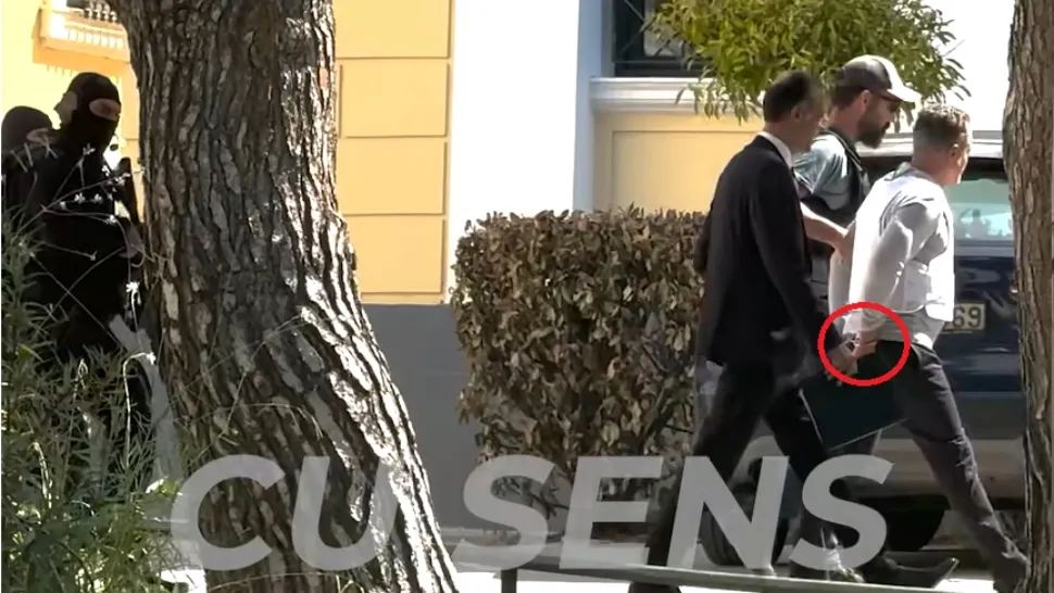 Primele imagini cu Plahotniuc şi Ţuţu, aduşi în cătuşe la instanţa din Grecia / Captură video