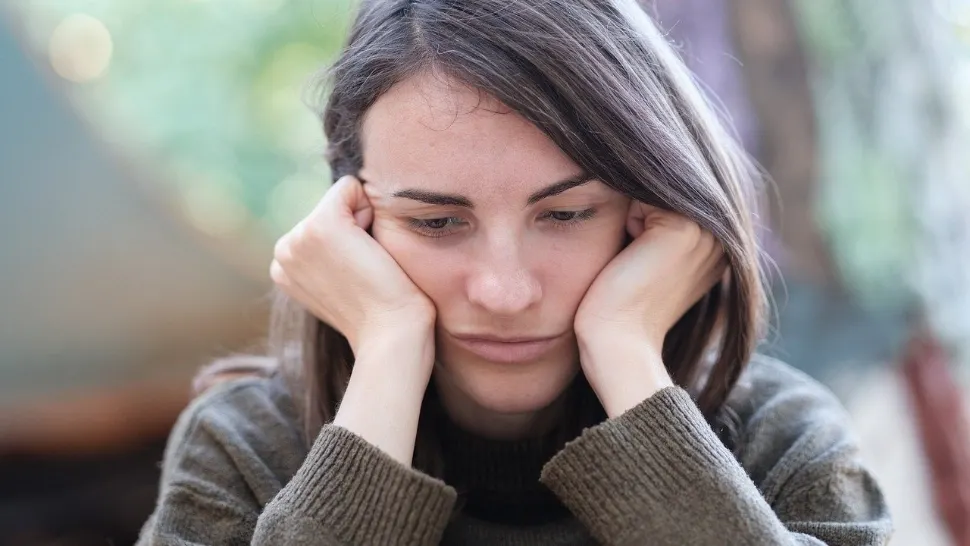 Ce este violența emoțională. Cum îți dai seama că afli în preajma unor oameni toxici. Sfaturile consilierului pentru dezvoltare personală