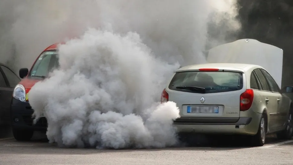 RAR dezvăluie consumul real și emisiile de CO2 ale mașinilor înmatriculate în România. Ce trebuie să știe șoferii în 2025