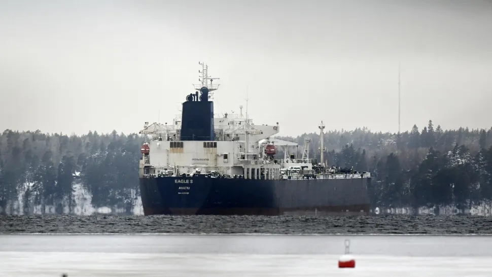 Londra țintește „flota fantomă” a lui Putin: sunt vizate 135 de petroliere/ Profimedia