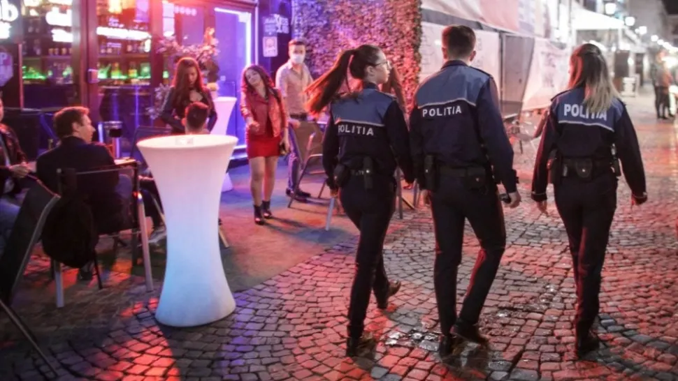 Atac armat în centrul Bucureștiului! Un bărbat a deschis focul în fața unui club, apoi a fugit! Poliția, în stare de alertă maximă